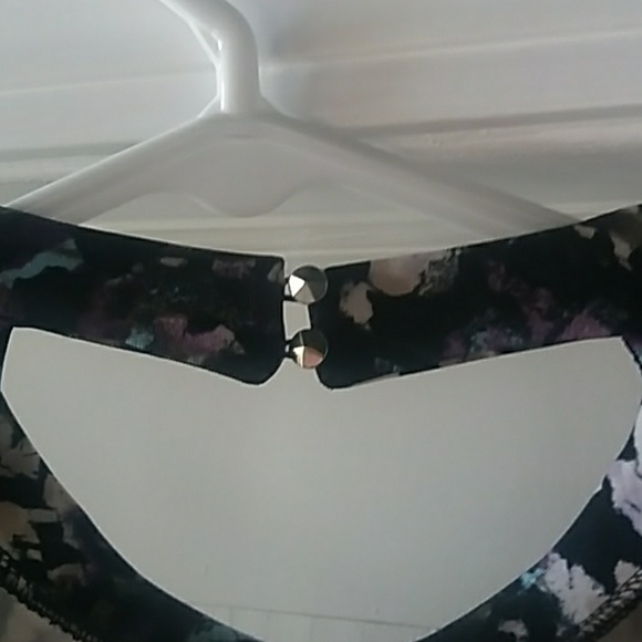 NWT Massimo target high neck scuba crop top - Picture 5 of 5